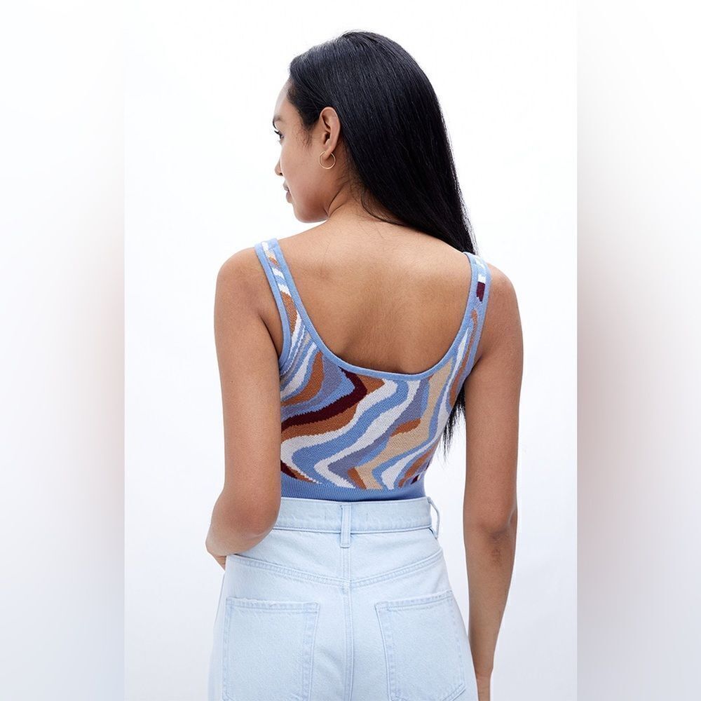 La Hearts Cropped Sweater Tank - Picture 3 of 7